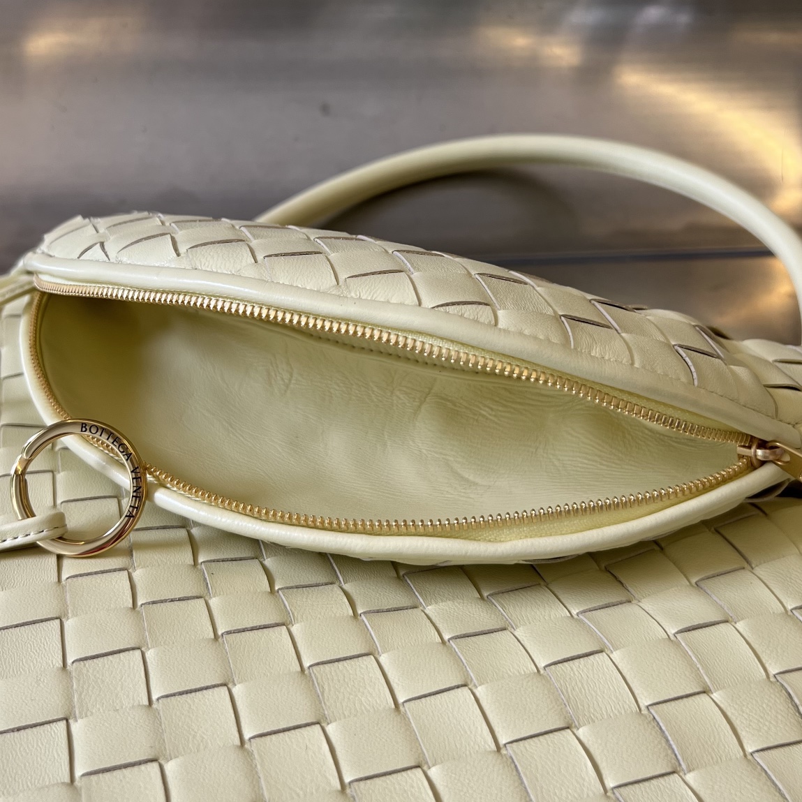 Medium Gemelli Intrecciato Leather Shoulder Bag Cream